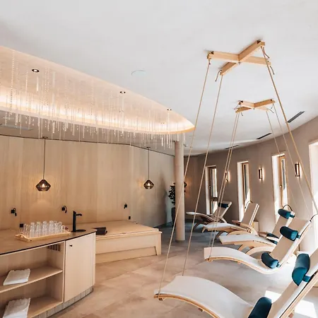 Alpina Deluxe 오베르구르글