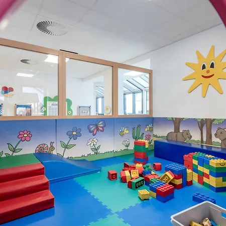 호텔 Alpina Deluxe