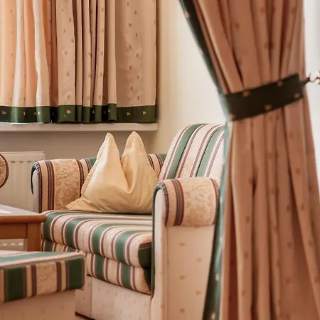 Hotel Alpina Deluxe 4*