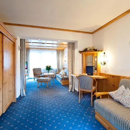 Hotel Alpina Deluxe 4*
